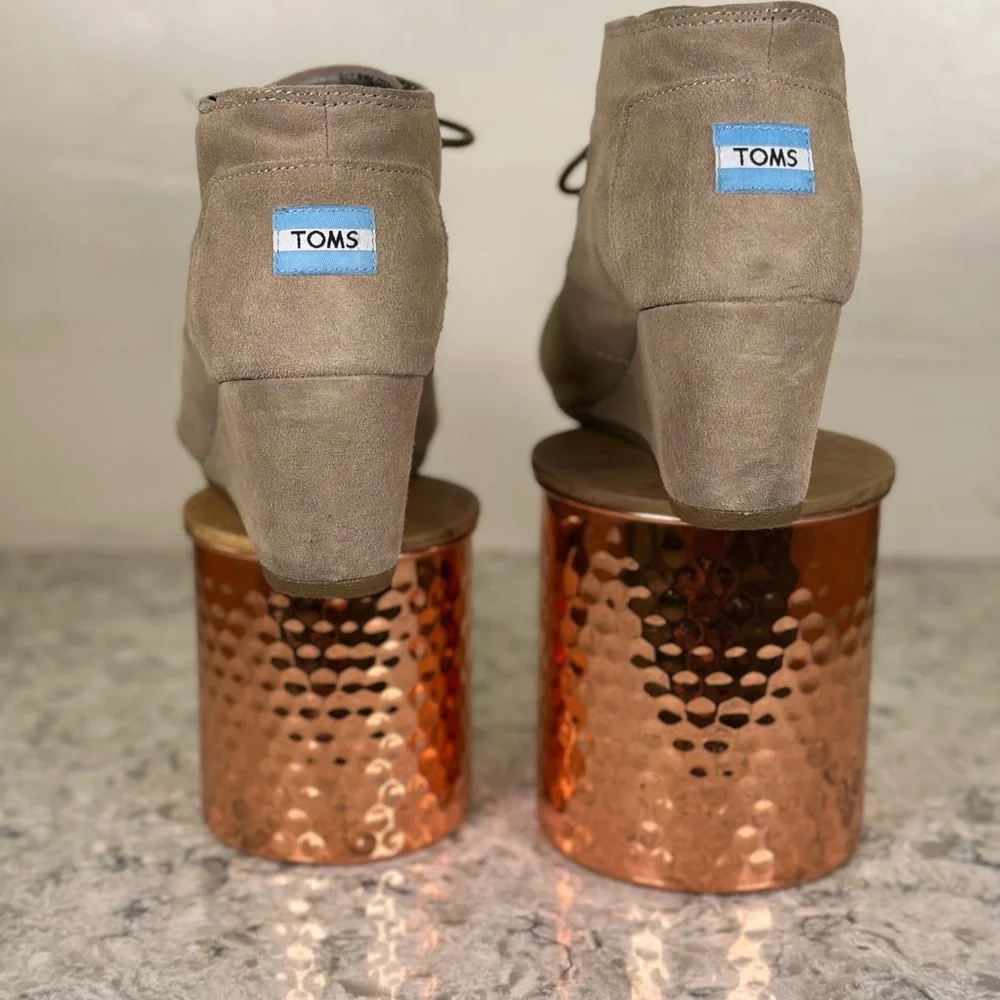 Toms‎ Neutral Suede Leather Desert Wedge Booties